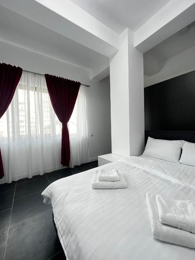 Marvellous Aparthotel With Master Apartments Suceava Exterior foto