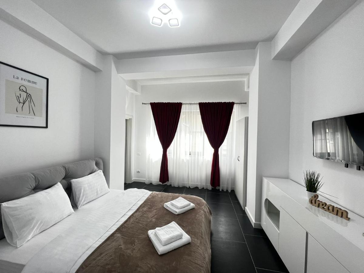 Marvellous Aparthotel With Master Apartments Suceava Exterior foto