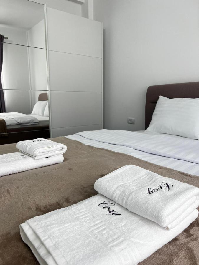 Marvellous Aparthotel With Master Apartments Suceava Exterior foto